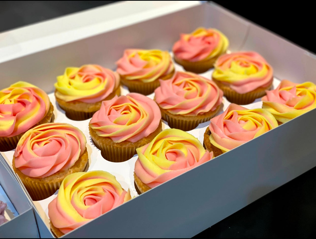 Vanilla Cupcakes - Box of 12 (COLLECTION ONLY)